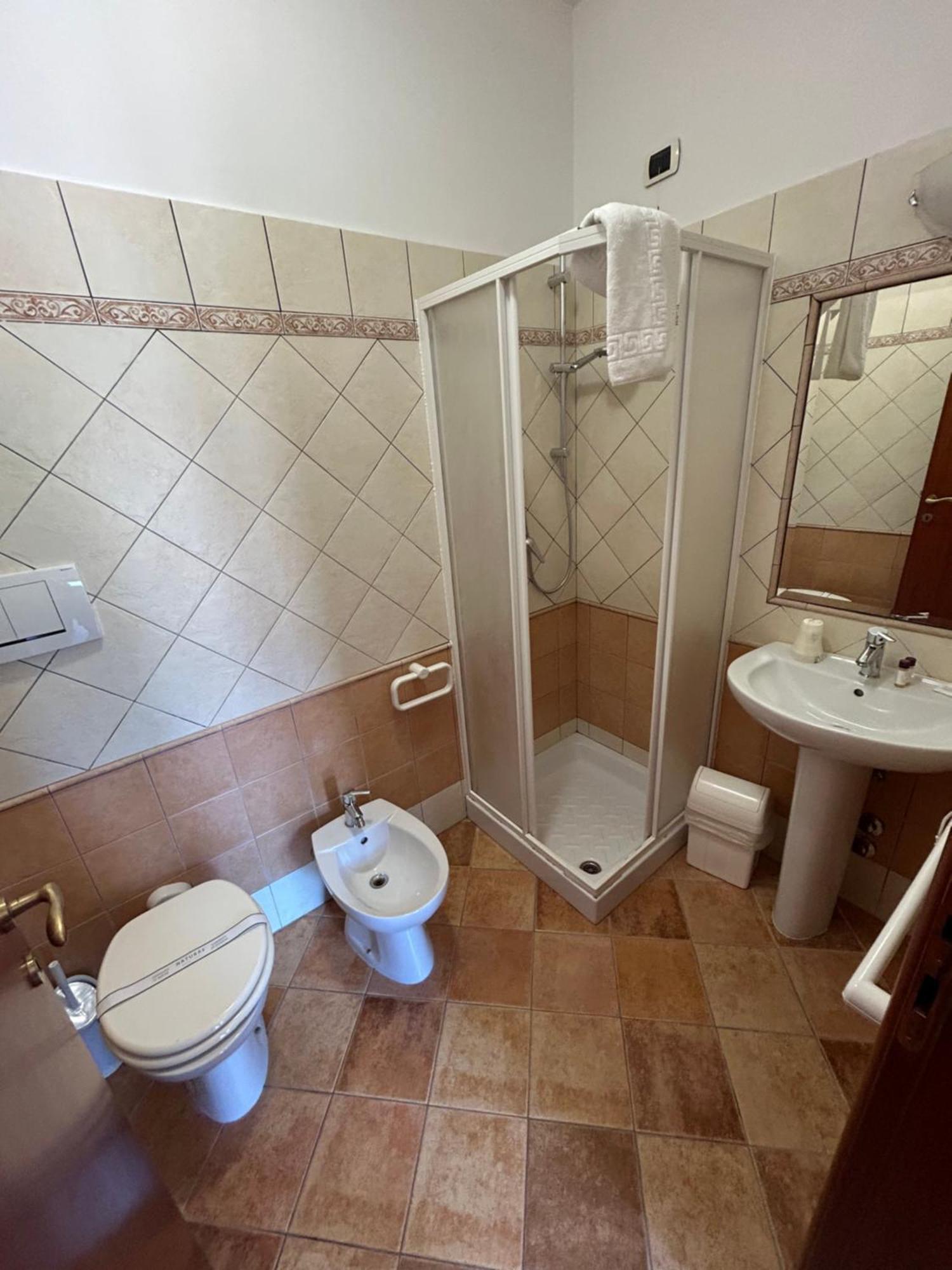 Hotel Gans Cascia Bagian luar foto