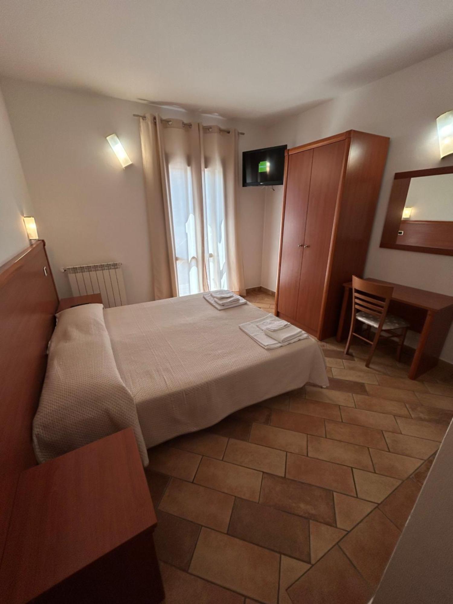 Hotel Gans Cascia Bagian luar foto